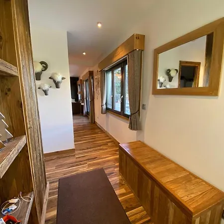 Duplex Elegant Au Coeur De Avec Parking Et Grande Terrasse - Fr-1-733-176 Apartment Crest-Voland
